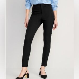 Old Navy Black High-Rise Pixie Skinny Pants